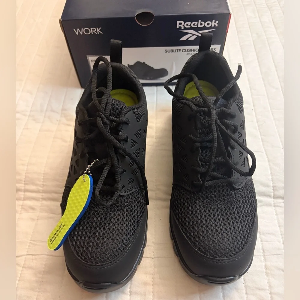 Reebok lace up